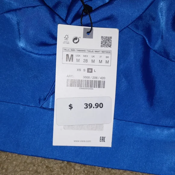 Blue crop top w/ gold chain straps| Brand: Zara| Size: Medium - Picture 2 of 6